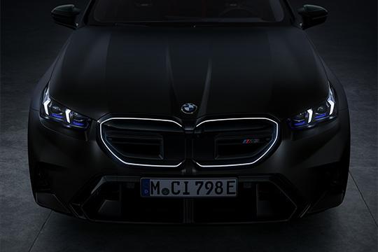 BMW M5 Limousine leuchtende Front